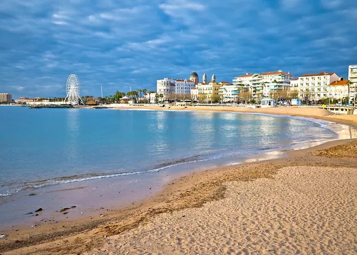 Port, Plage : Nid Cosy A Frejus