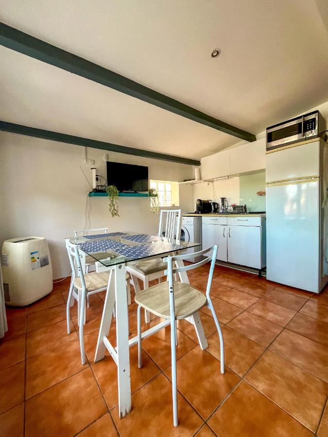 Port, : Nid Cosy A Fréjus
